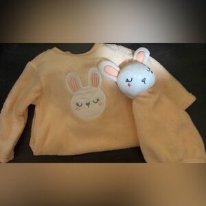 Tahari Baby Bunny Outfit, size 0-3 months, smoke free home